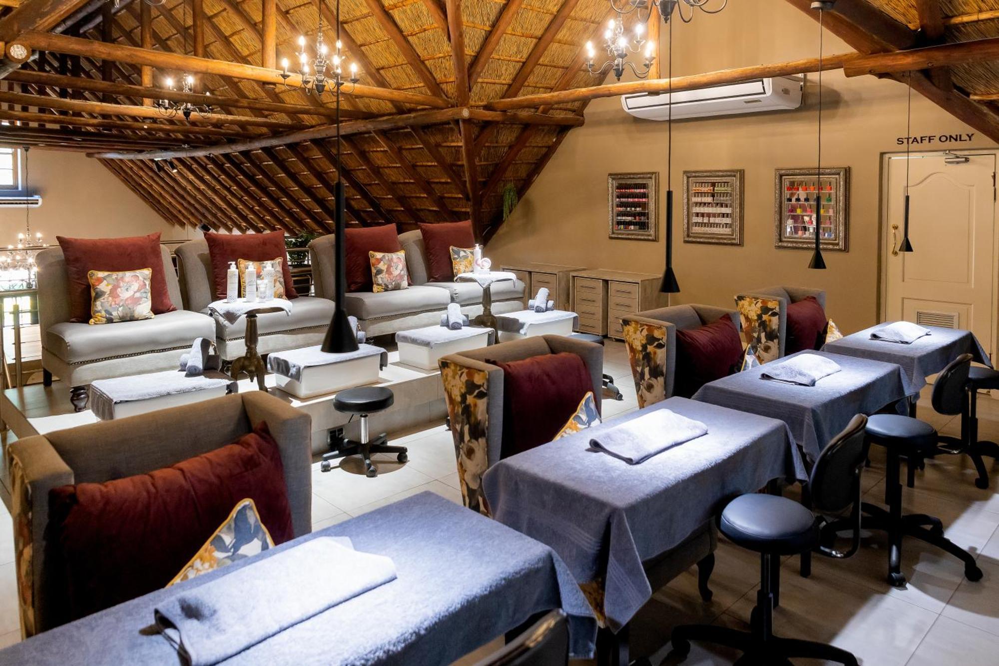 Kievits Kroon Gauteng Wine Estate Pretoria-Noord Exteriör bild