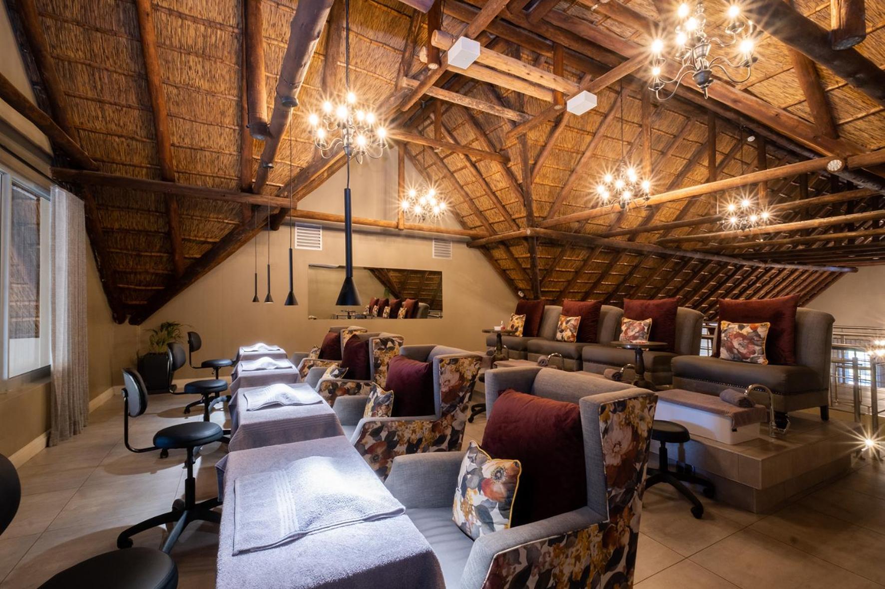 Kievits Kroon Gauteng Wine Estate Pretoria-Noord Exteriör bild